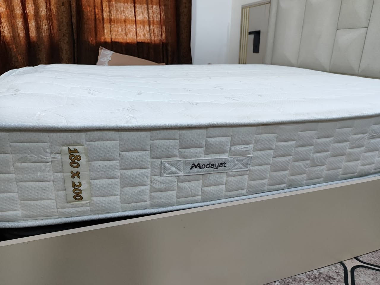 دوشك جربايه استعمال اشهر قليله
دوشك يكعد على جربايه الغرف التركي القياس واضح كدامكم مكاني رحمانية الشعلة
الرقم ***********
