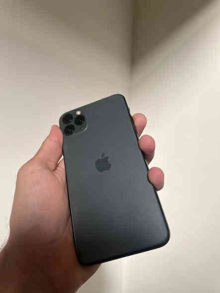 ايفون ١١ برو ماكس للبيع ✔️
ذاكرة ٢٥٦ 
نموذج m
بطارية ١٠٠ (مستبدلة )
ومبدل شاشة 
السعر ٢٩٠ الف وبي مجال 
ملاحضة : الجهاز بي خلل بالشحن اله اسوي اعاده تشغيل  للجهاز يلة يشحن 
مكاني بغداد - الكرخ 
للتواصل خاص 
او *********** واتساب
