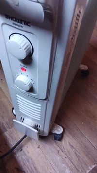 صوبه زيتيه للبيع 75 شغاله وجديده نظيفه كلش عنوان مصفى الدوره 077320256...