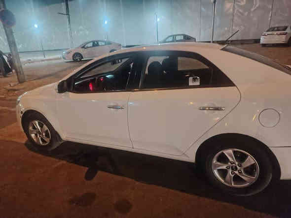 كيا سيراتو 2012 فول مواصفات
تخم تاير
فتحه سقف
بصمه 
شفتات سترين 
تبريد بيانو 
تحكمات ستيرن
حساسات 
مري شفط 
كير محرك بشرط
ماشيه 280
منضومة التبريد كلهه جديده شادلهه
رقم اربيل باسمي شخصيآ سنويه لل27 تريد وكاله تريد تحويل
السياره مصبوغه حزام وبيهه طخه مبينه بلجاملغ الامامي والباب 
السياره خير من الله تجي وتشوف بعينك وتقتنع
السعر 85$ مجال بسيط
العنوان/ شارع حيفا
موبايل ***********
