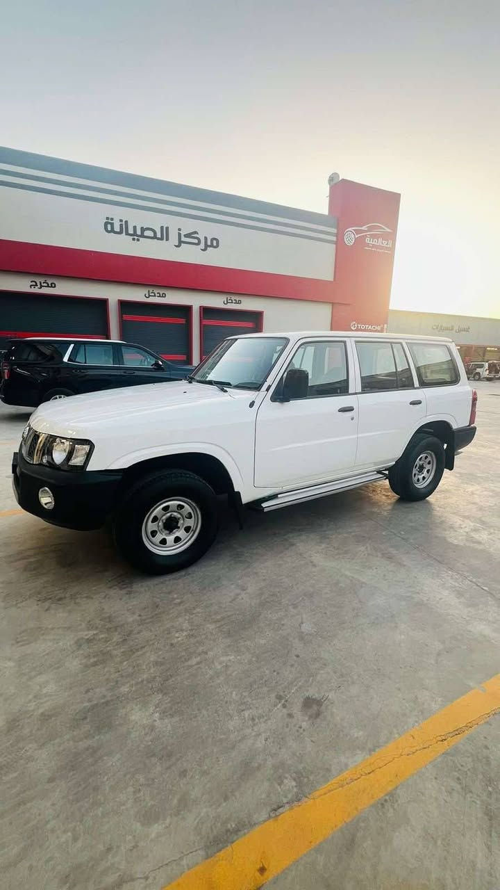 نيسان باترول 4500 موديل ٢٠٠٩ مزايده كفاله عامه من صبغ ضربه مكينه ع البلاد تبريد كهربائيات ع البلاد دواخل ع البلاد دفع رباعي تانكي عدد ٢ بيه كتاب رسمي ماشي بالمعامله *********** السعر ١٢٧ بيه مجال
