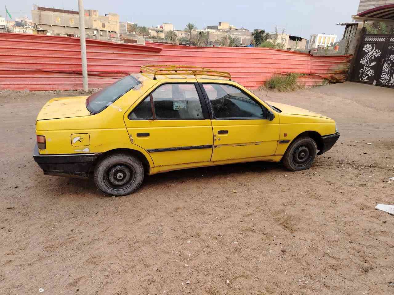 بيجو روعه سياره سعره 10وبيهه مجال ابو وكالي يمي مكيني وكير بلديه ما بيهن اي شي حدادي حلوه مكان البصره قضاء المدينه وشريه تصل عل رقم *********** 
مكلف بل نشر
