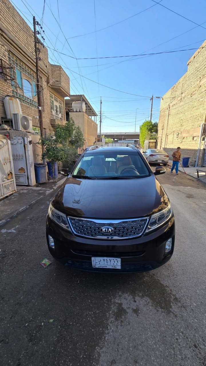 سلام عليكم سورنتو 14خليجي كويتي فول 1عله 1 السياره مكفوله كفاله عامه الموصفات سته  سلندر محرك كير مكفوله كشنات جلد قرميدي بصمتين زراك جرس 120علامه سورنتو بل دوسات كامرة حساسات امامي وخلفي كشنات كهرباء بعد بيه موصفات السعر 180بيه مجال قليل مكان بغداد جكوك ***********
