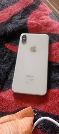 اكس عاديي كلش نضيف مبدل بطاريه وشاشاه اخوان الجهاز نضيف شاشا حلوه بطار...