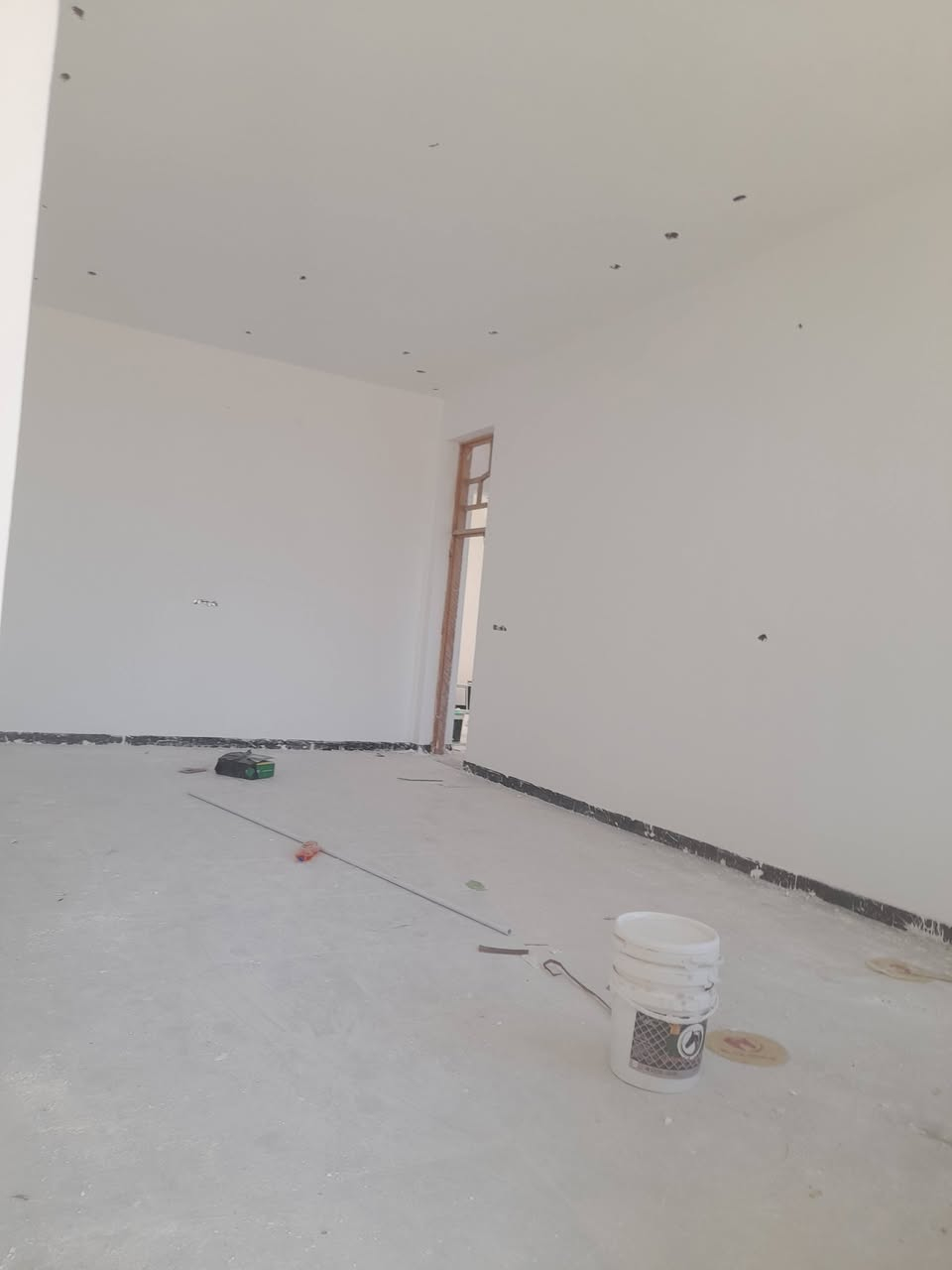 صبغ شبابيك وبيبان شرط درجه اولى صبغ داخلي خارجي  معالجه  الملاح ورطوب والتشققات  بجوده عاليه  يدلل ابن لعم استاذ محمد البسيساوي  كل العليك مراسله الحساب وبل خدمه *********** اتصال أو واتساب
