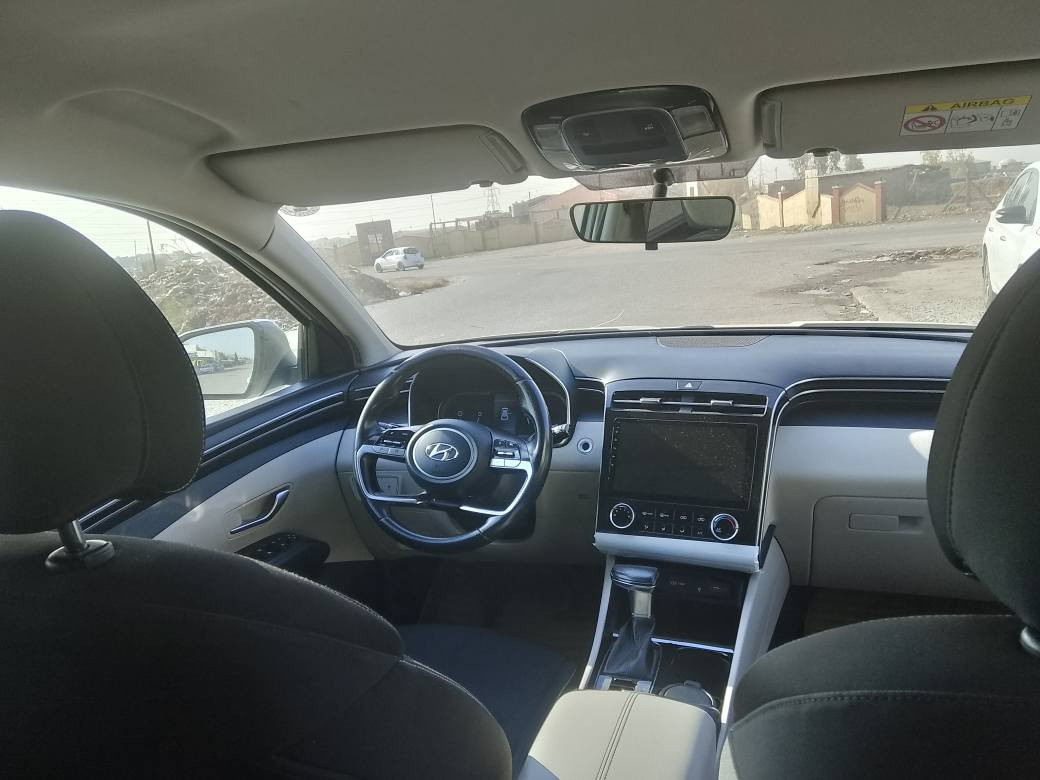 توكسون ده پارچه له سه ر ساغه 2021 لا يت و ئاوينه و به گلايت هه مووى بيلا دى به شه رتى ده وه ستا 62هه زار رؤيشتووه گيرو مه كينه به شه رت (***********)هه لير أربيل, العراق
