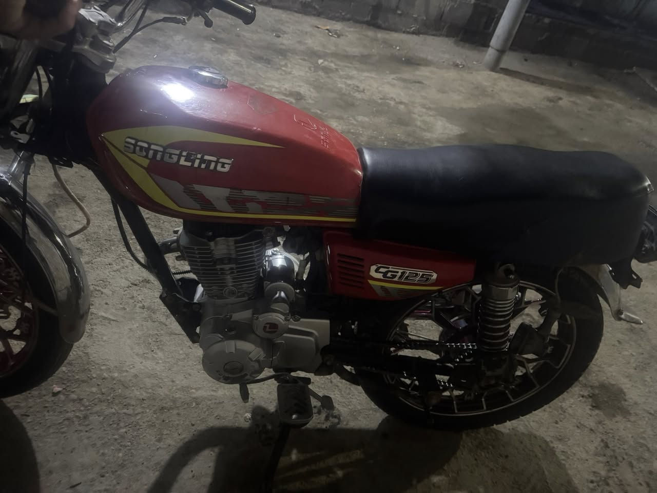 سلام علكم خوان دراجه يرانيهً فظاي مؤدين ربعه وعشرين خمس نمر سعر ٦٠٠بيهً مجال


**إذا كنت صاحب هذا الإعلان وتريد حذفه لأي سبب، رجاءا أرسل رسالة إلى الدعم الفني**