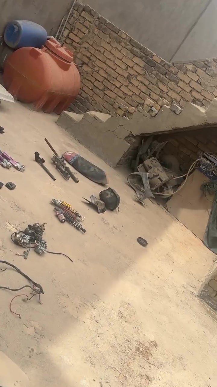 للبيع غراض ماكس 120
لغراض حالتها زينة البيع 
الي يريد يراسلني خاص 
 رقمي: ***********
ماكني بغداد جديده
