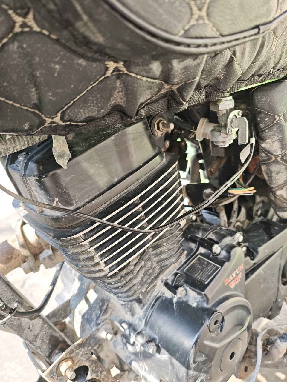 سلام عليكم 
دايوان موديل 2023لون اخضر 
مكينه كفاله كفاله كفاله برغي ما مطخوخ عليه دراجه شويه بيه نواقص خفيفه كهربائيات كله شغله ما بيه اي شي رقم واسط بس تحويل بغداد سعر18000مليون أو ثمنميه رقم متوفر واتساب ***********1
