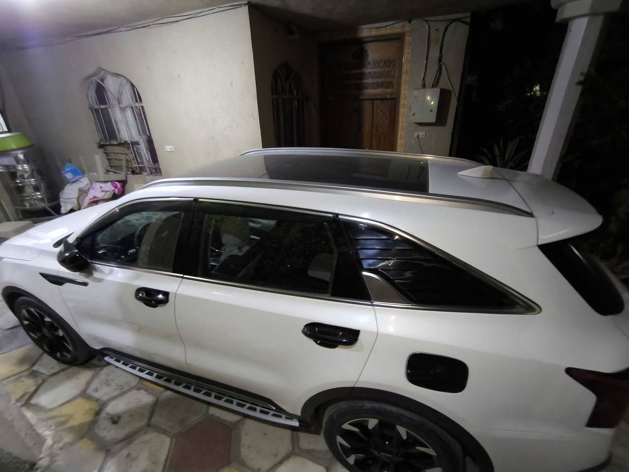 سورينتو خليجي موديل 2024  بغداد ب اسمنا السياره فول مواصفات بنورامات ترحيب ذكي تشغيل عن بعد كشنات تدفئه تبريد وهواي مواصفات  السعر 320 وبيه مجال بسيط السكن بغداد اليوسفيه / ***********/***********
