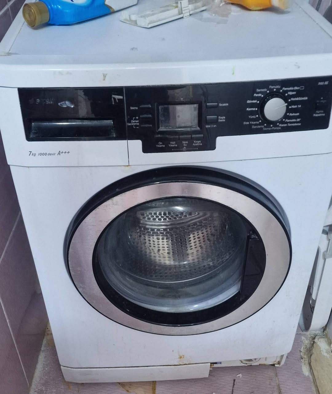 ثلاجه حجم كبير سعر ١٧٥
طباخ سعر ٦٠ الف
براد ماء ٥٠ الف
كونفيرا حجم جبير ٧٥ الف
غساله ٧٥ الف 
تلفزيون حجم ٥٥ LG سعر ٧٥
غرفة نوم تركيه ثقيله ٢٠٠ الف 
للتواصل على الرقم ***********

