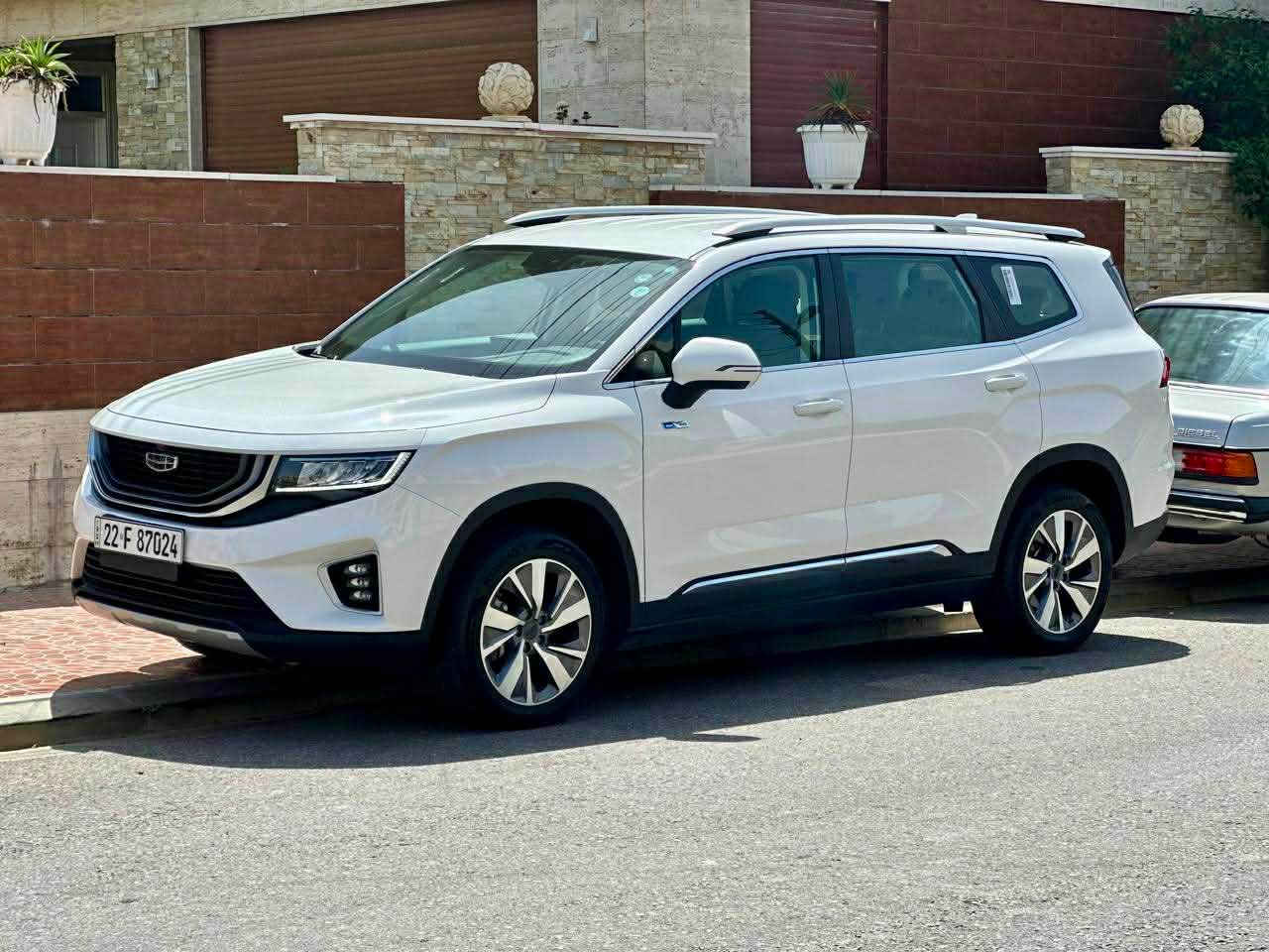 زمان شە ریکای باجگر Geely Okavang
فولە بە س سلایت  نیە 
جيلي ئۆکاڤانکۆ مۆدێل 2023  زمان شە ریکای باجگرمواصفات 3 مقعد 7 نەفەری کوشین جلد و کارە بای  شاشە گەورە  5 کامیرە رادەر سندوق کارە بای شاشە الکترۆنی تە نها 42 هە زار رۆیە کامیرا تبرید مرکزی کامل حساس ویلگەورە 
 هیچی نیە لۆکە بە ناوی خۆمە هە مووشتیکی نویە  
نرخ 152وەرەقە 
*********** أربيل, العراق

