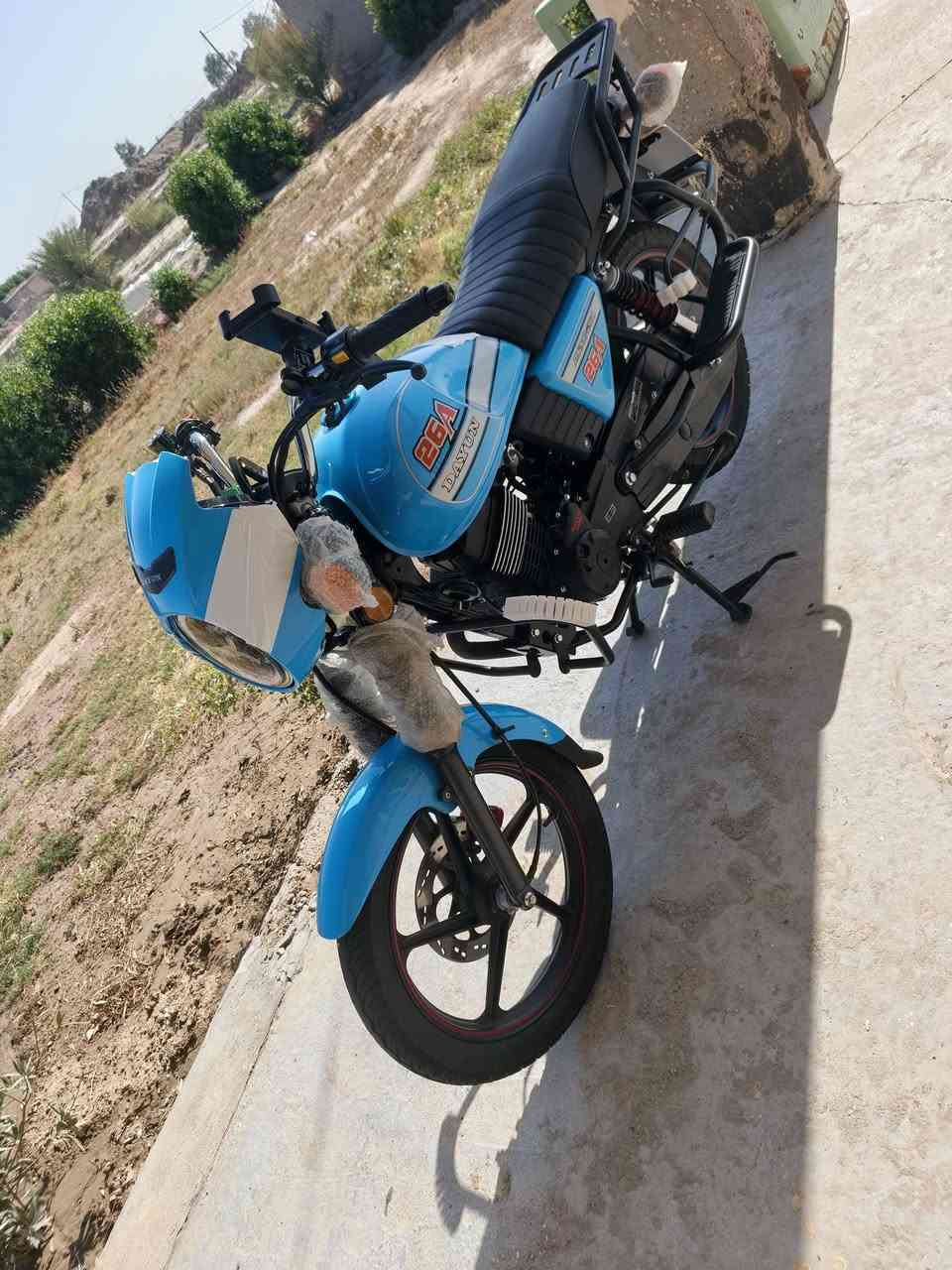 ياالله السلام عليكم ورحمة الله وبركاته
دايون موديل ٢٦ للبيع 
محرك ٢٠٠ ٥ نجوم كتابه حمره

زيرو استخدام قليل
اوراق سكنر 
مكاني بابل جبله مدينه الباقر
***********
اخوان رجاءن اليعاملون ليخابروني 
خاص مفتوح  فقط للشراي
