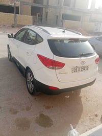 توكسان موديل  14شكل 15 محرك 2400 دوش مكفوله من حادث والصبغ رقم الهاتف ...