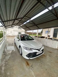 كامري GLX • وارد خليجي • ماشي ١٠٨ الف