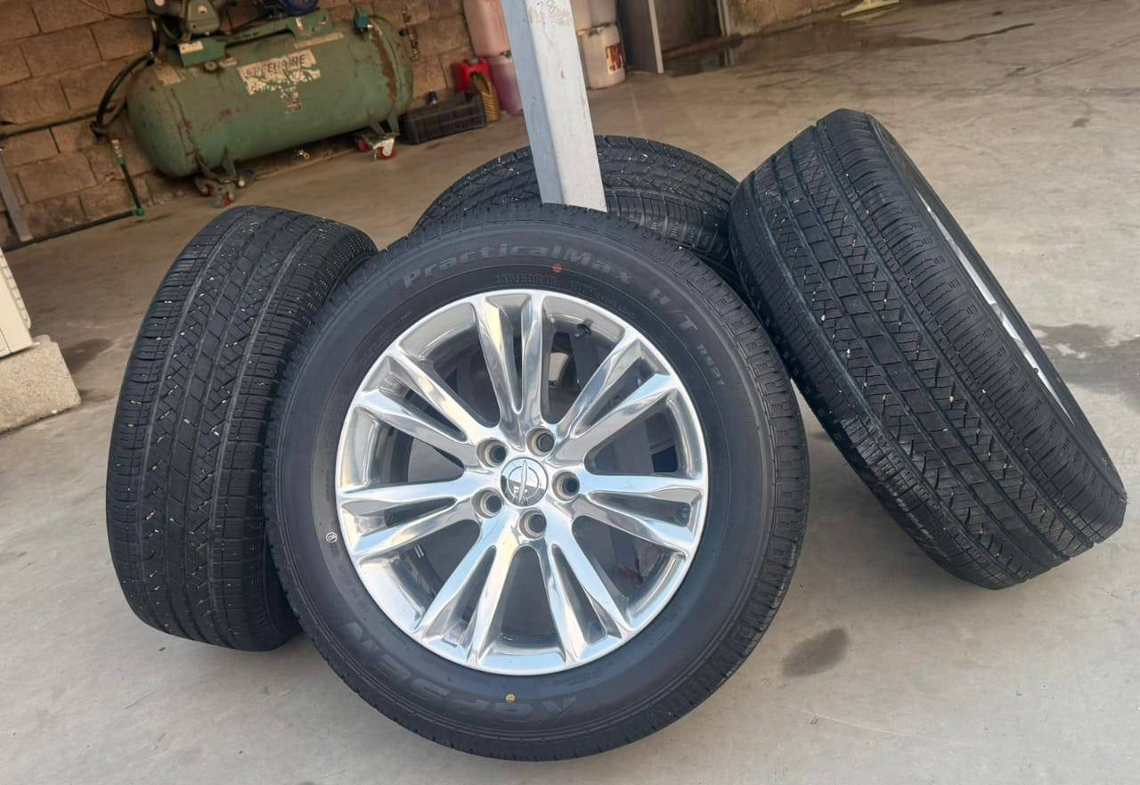 السلام عليكم ورحمه الله وبركاته
ويل مكسيكي مديل 23 اصلي شرط Made in Mexico
وتايراتة جدد كابسن 

ومكفول من العواج والحيم والفطر وشرط الفحص 

للاستفسار لاتصال على الرقم ***********
