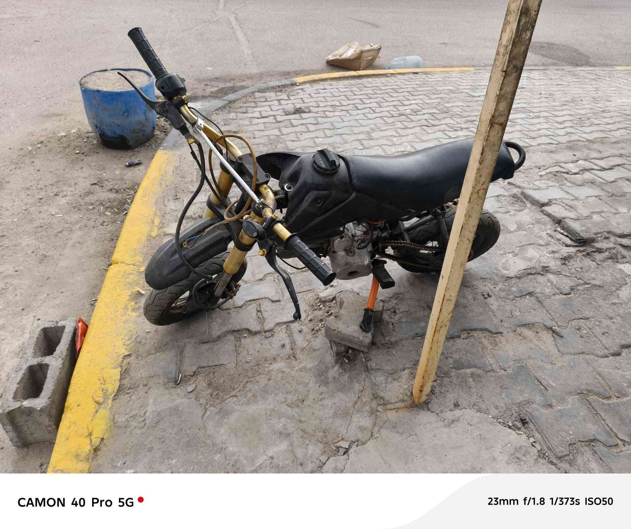 قفاز صغيره  بانزين وبريك شغاله بلاديه للبيع أو مراوس السعر ٣٥٠ العنوان البصره التميمية ***********
