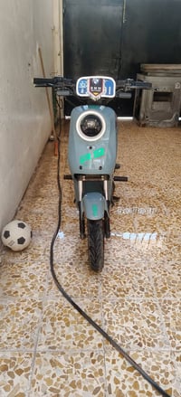 ماطور شحن • خمس بطاريات • دبل مفتاح بصمه