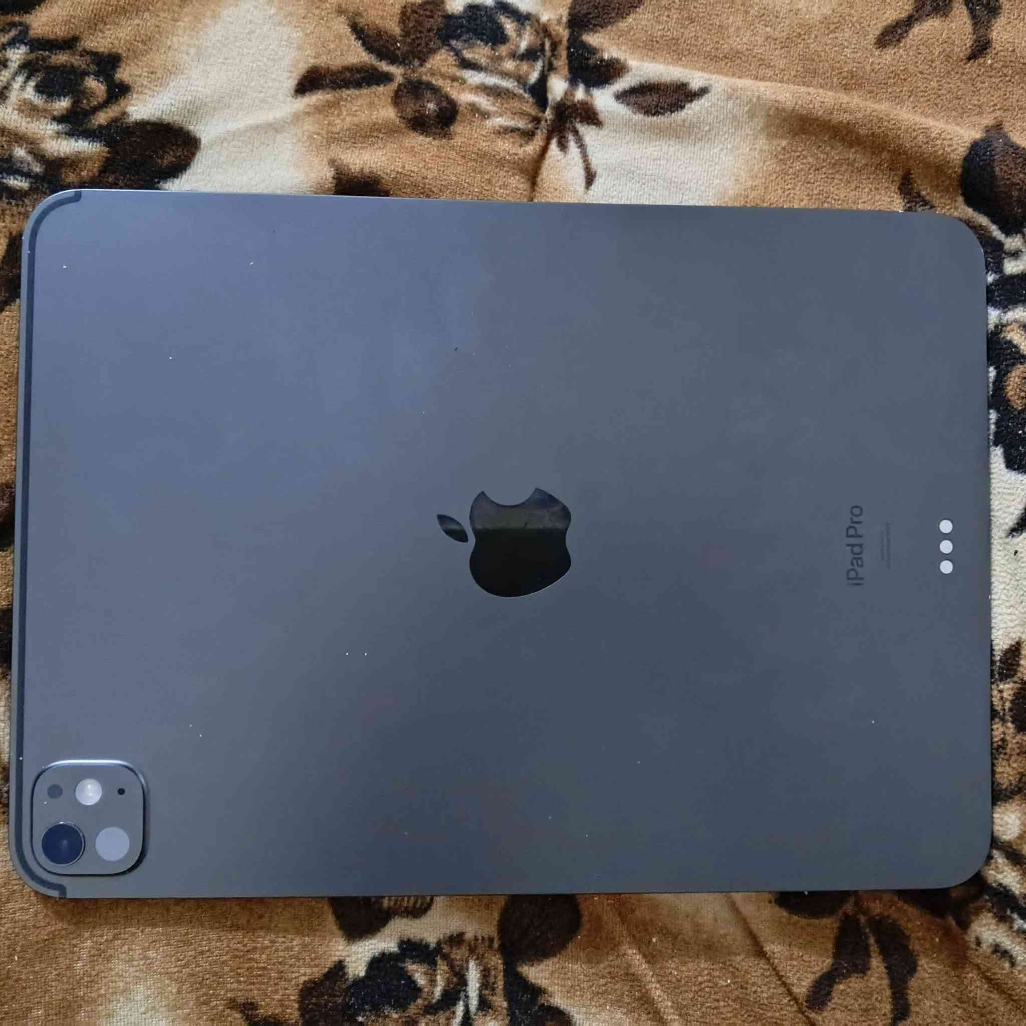 ايباد M4 كامل ملحقاته 
بطاريه 89. 
مكاني الانبار رمادي


**إذا كنت صاحب هذا الإعلان وتريد حذفه لأي سبب، رجاءا أرسل رسالة إلى الدعم الفني**