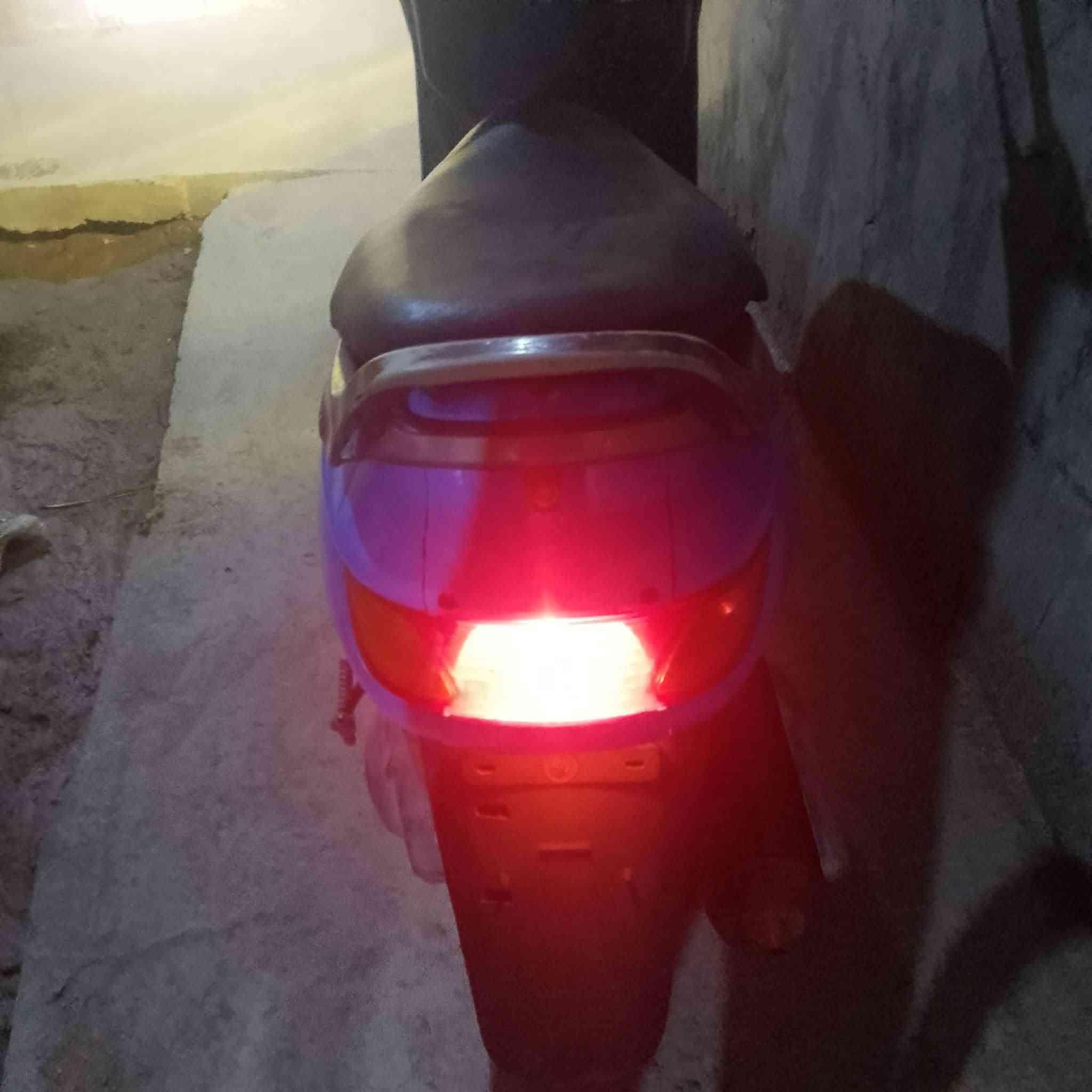 دراجه فراشه رمبى شهرين من طالعه من الوكيل نضيفه كلش محرك ما مفتوح أي نقص ما بيها شرط الفحص حله مركز  السعر 550 وبيها مجال الخاص مفتوح رقمي  ***********

