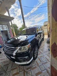 لكزس ٢٠١٠ • كفالة عامة • ماشية ٢٣٠٠٠٠ كم