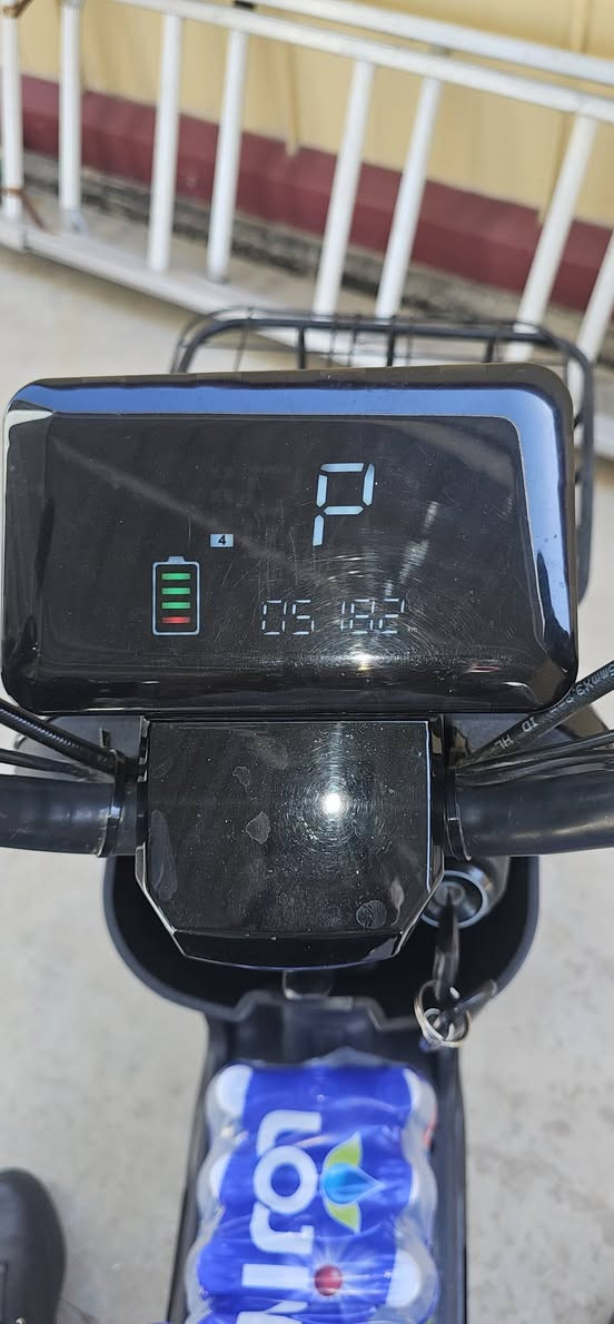 السلام عليكم
250 الف مثل ماشوف بس بطاريات مال شحن يراد تبديل 
العنوان البصره كرمة علي ابو صخير 
هاتف ***********
يتوفر وات ساب ☝️
