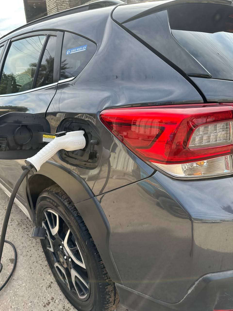 سوبارو كروس تريك ٢٠٢٣
هايبرد بلكن ان 
حادث موضح بالصور 
بدون ايرباك 
بصمة 
كشنات جلد 
تدفئة كشنات 
خروج عن المسار
رادار 
مثبت سرعة
وبعد هواي موصفات
وياهة شاحنة اصلية
سعرها ١٤٠ وبيها مجال 
***********
