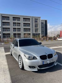 545i • ڤ٨ • فول مواصفات