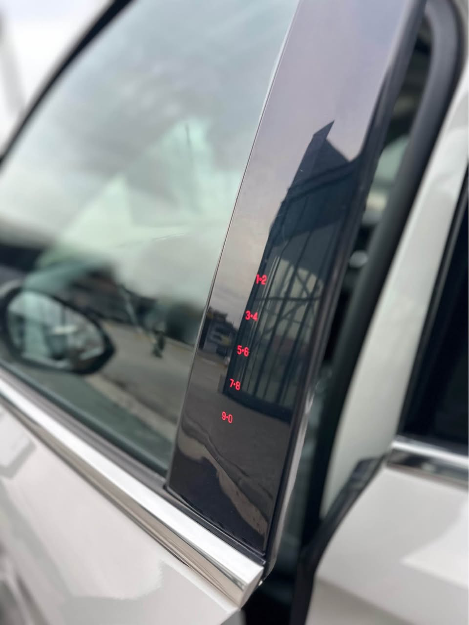 کوردی/عربی

سڵاوی خوای گەورەتان لێبێت …

ئۆتۆمبێلێکی زۆر ناوازە و خێزانی ، زۆر تایبەت و نوێ …

ناوی کۆمپانیا : لینکۆڵن
جۆری ئۆتۆمبێل : کۆرسەر
ساڵی بەرهەمهاتوو : ٢٠٢٢
ڕەنگی ئۆتۆمبێل : چیمەنتۆیی و سەقف ڕەش 
ماوەی ڕۆیشتوو : ٥٩ هەزار کیلۆمەتر
پارچەی بۆیاخکراو : تەنها بۆنید بێ ناو گرتن
جۆری مەکینە : ٢.٠ و تۆڕبۆ مەرغوب
جۆری ئەکسل : دەبڵ ئەکسل
ژمارەی تابلۆ : سلێمانی
ماوەی تازەیی ساڵانە : تاکوو ٢٠٣٠
مواسەفات : ( کوشن کارەبا - کوشن خەزن - کوشن هیتەر - کوشن تەبرید - شاشە گەورە - کامێرا - گێج ئەلیکترۆنی - دیاریکردنی خێرایی - خەتی جادە - ڕاداری ٣٦٠ - حاسە - دەرگای سنوق جەگە - چوار دەرگا بەصمە - کۆدی دەرگا - دەرگا و داشغوڵ و ژێر قاچی لیدە - ١٨ مکەبەرە - ١٠ ئێرباگ - کوشنی دواوەش هیتەرە … زۆر مواسەفاتی تر ) .

گەر موشتەری نیت تکایە کات لە خۆت و منیش مەگرە !

بۆ زانیاری زیاتر : ***********

سـلام الله عليكم …

سيارة كلّش نادرة وعائلية، مميّزة وحديثة …

اسم الشركة: لينكون
نوع السيارة: كورسير
موديل: 2022
لون السيارة: سمنتي وسقف أسود
الممشى: 59 ألف كيلومتر
الأجزاء المصبوغة: بس البونيد بدون حوادث
المحرك: 2.0 توربو مرغوب
الدفع: دبل أكسل
رقم التسجيل: سليمانية
السنوية مجددة لحد سنة 2030

المواصفات:
( مقاعد كهرباء – مقاعد ذاكرة – مقاعد تسخين – مقاعد تبريد – شاشة كبيرة – كاميرات – عدادات إلكترونية – مثبت سرعة – تحذير الخروج عن المسار – رادار 360 – حساسات – باب شنطة كهرباء – أربع أبواب بصمة – تشغيل بدون مفتاح وبصمة – إنارة LED داخلية – 18 سماعة – 10 إيرباغ – مقاعد خلفية تسخين … ومواصفات هواي بعد )

الرجاء إذا ما عندك نية شراء لا تضيّع وقتك ووقتي.

للاستفسار أكثر:
*********** السليمانية, العراق
