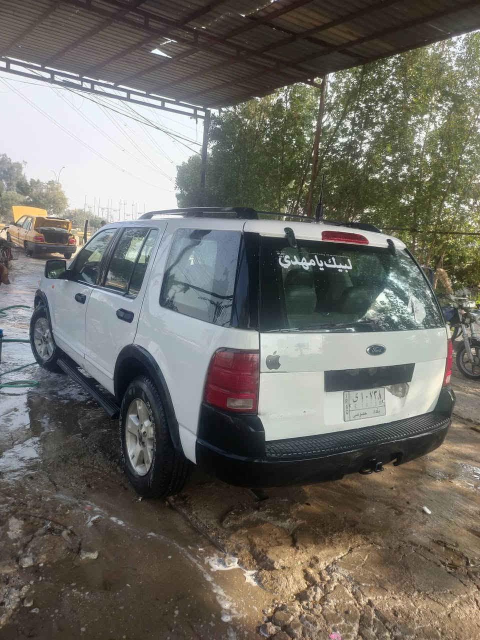 السلام عليكم من رخصة صاحب الگروب فورد اكس بلور 7راكب رقم بغداد موديل 2004جاهزه حداديه تايرات محرك لگزز 6v مكينه گير كفاله لاصبغ ولا حادث ترايك وين ميعجبك السعر 75...العنوان كربلاء المقدسه هاتف ***********
