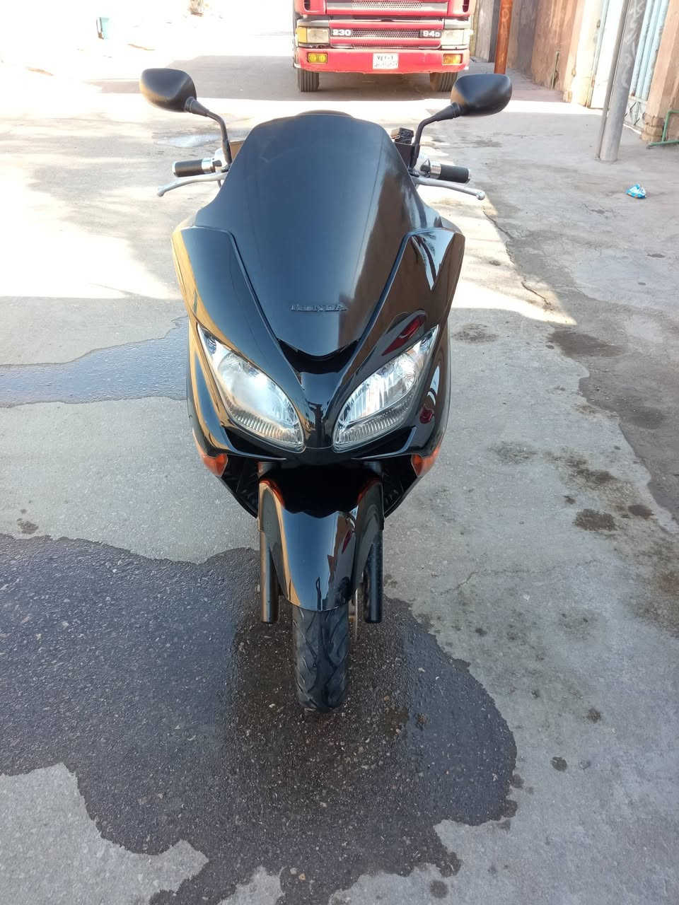 سلام عليكم حبايب فورزة 09 فول مواصفات دراجة جديدة لبيع جبي اس تاتفئه يدات مكينه سودة لسعر مليونين وبيها مجال لشراي رقم *********** ولخاص مفتوح مكاني حله شارع 40
