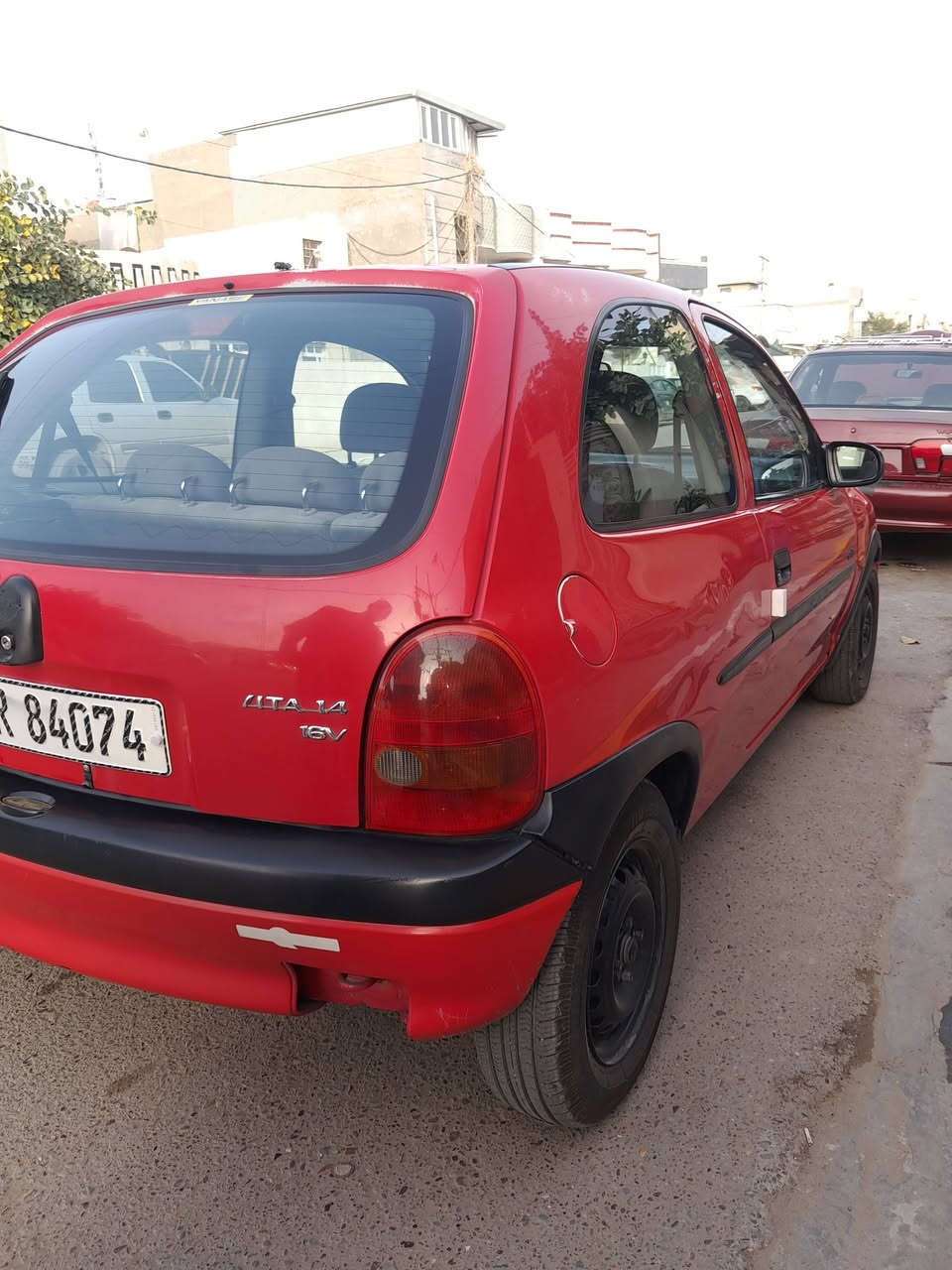 للبيع اوبل ڤيتا الماني 🇩🇪 تك باب موديل 1997 رقم بغداد الانكليزي بأسمي سنويه 2030  كير اوتماتيك محرك 1600 وارد خليجي تبريد ابلادي السياره على وضع الشركه لاضريه ولا قطره صبغ حداديه وكهربائيات وسنتر لوك كله شغال ابلاديي تخم تاير
كير ومكينه مكفولات  
السعر. 43 وبيها مجال بسيط
الرقم. ***********
العنوان.  بغداد حي العدل شارع الربيع
