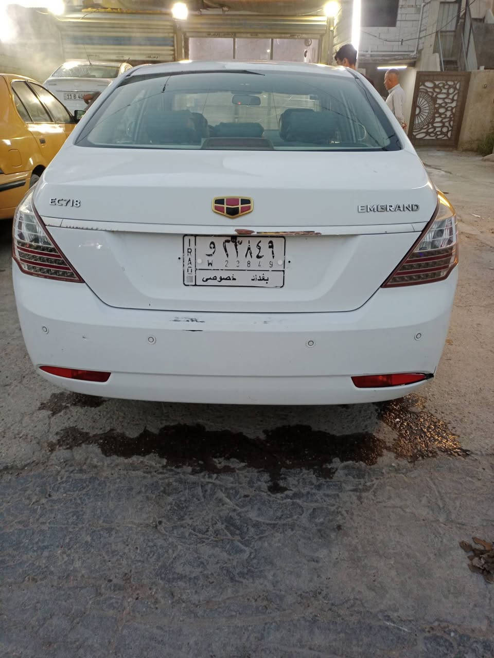 السلام عليكم
جيلي امكراند### رقم بغداد ٢٠١٢ سياره جاهزه كير مكينه بلادي صدر أمامي خلفي كله تمام تخم تاير جديد مكينه ١٨٠٠ كير أوتو باتري جديد والتبريد منظومة جديدة شغال داخل نظيف جداً كشنات جلد بلاد شاشه وكامره خلفيه حساس خلفي اشاير بلمري وفتحة سقف السيارة بدون ضربة بيه صبغ هلال السنوية نافذة ٢٠٢٨ باسمي التحويل ثاني يوم 
ماشية ١٦٧ كم   العنوان بغداد رقم واتساب السعر  ٥٥ $ ***********
@إشارة
