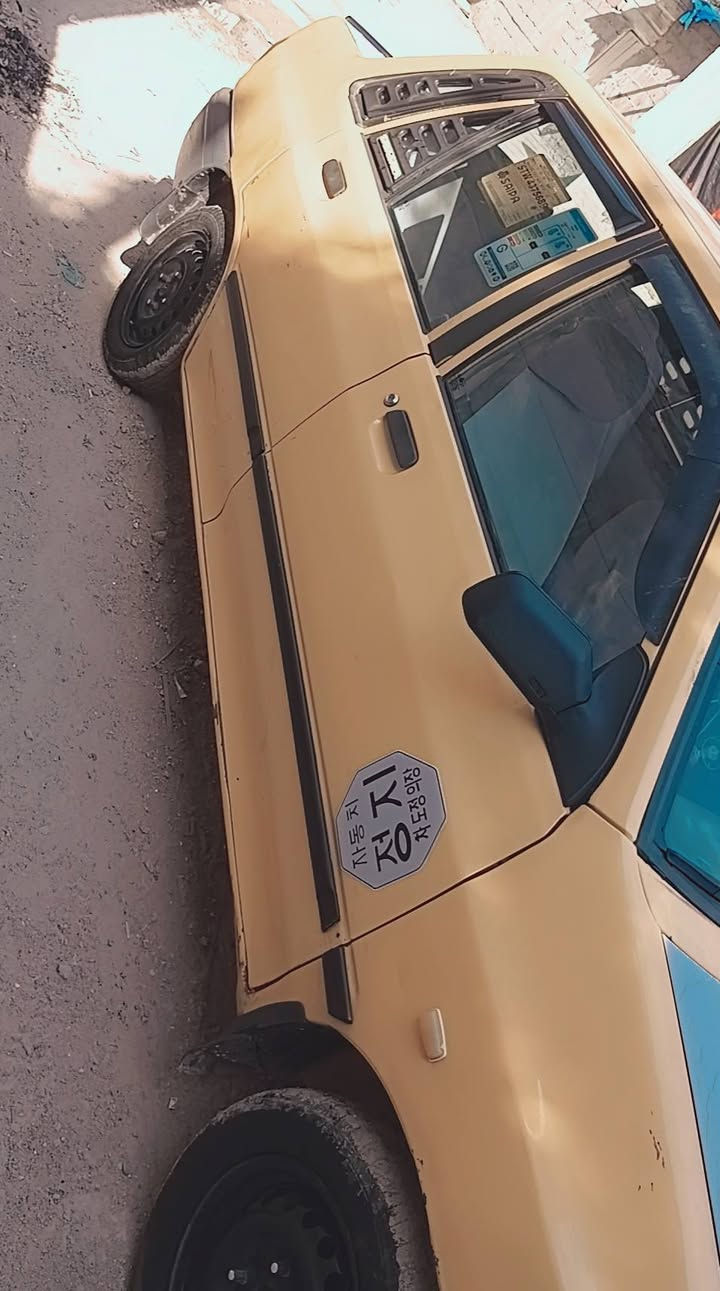 ياالله
سايبا موديل 13رقم بغداد انكليزي بسمي 
سنويه جديده مصفره هيئه وغرامات 
مابيها لاضربه ولاتبديل بلاديه 
فقط بالهلال الوره خياس معمر 
سياره جاهزه مكينه خيط بخار ابيع تحويل ثاني 
سعر 26
***********
