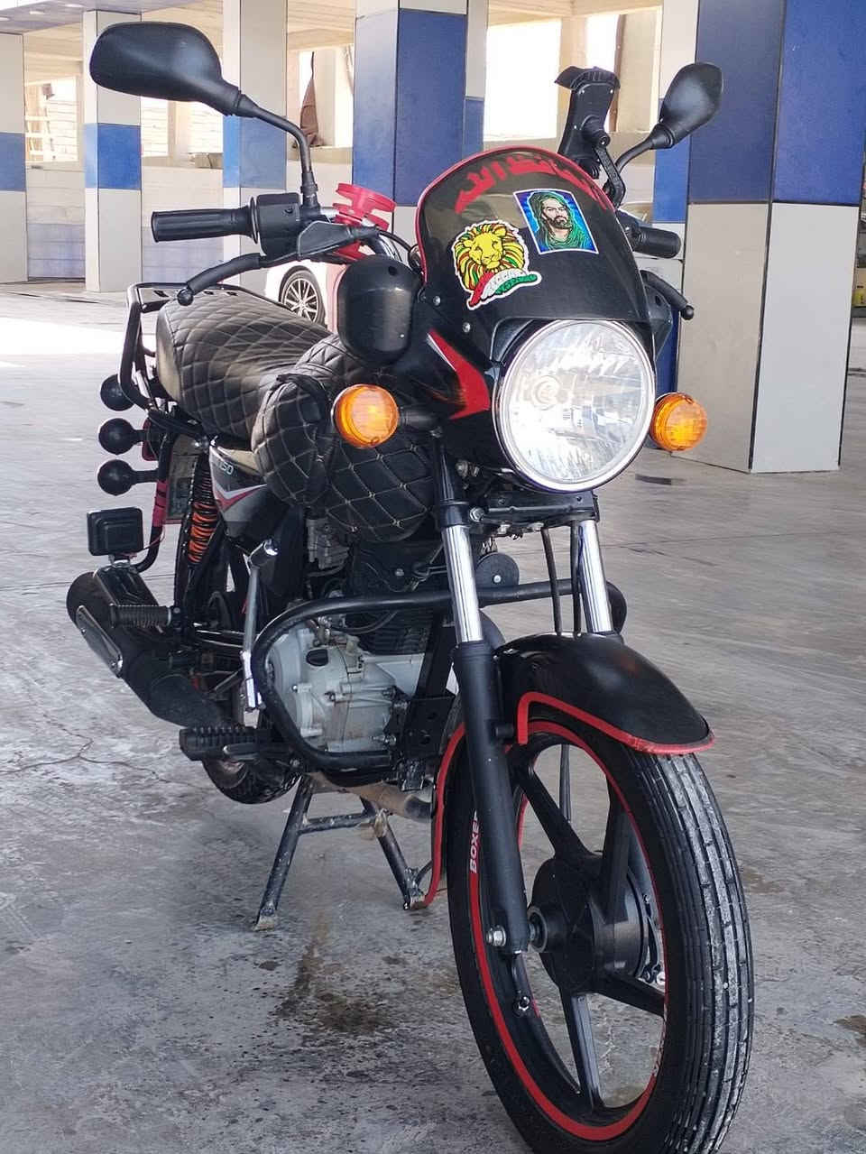 بوكسر موديل 21 مكفوال كفاله عامه مابيه اي نقص مرقم ديالئ بسمي. مكفواله من التاير اللتاير. اللمراوس بدراجه موديل 22 او 23 اللمراوس فقط مابيع. المكان قرب تقاطع القدس.


**إذا كنت صاحب هذا الإعلان وتريد حذفه لأي سبب، رجاءا أرسل رسالة إلى الدعم الفني**