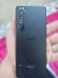 سوني اكسبيريا • نضيف • كسر خفيف بالظهر