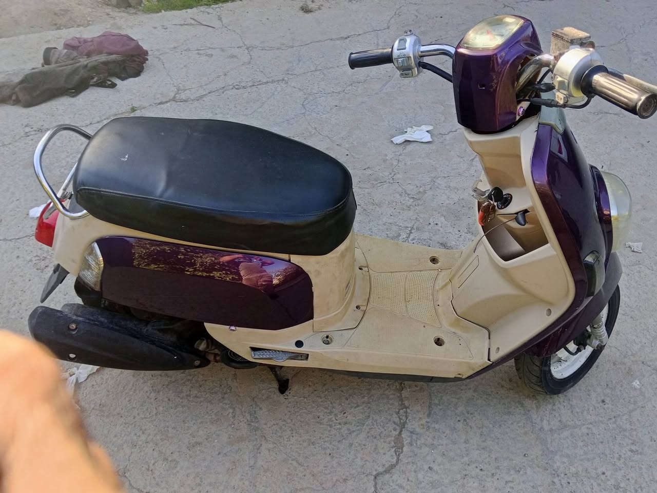 دراجه للبيع
بوليس120
دراجه مجفته مره وحده مامشروكه
 بوشه الاصليه مالته
كلج الماني والخلفي رياضي
دراجه نضيفه شوف العين
مكان التاجي قرب جسر الذراع
***********واتساب
***********
دراجه عارصه475الف
