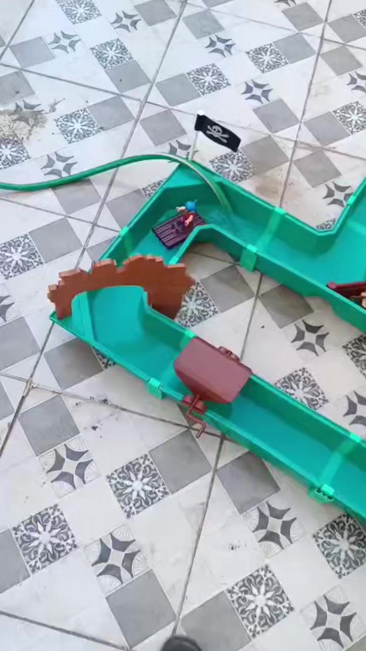 لعبة جزيرة القراصنه قطعه وحده من الامزون يعني مامتوفره بعد 
 حجم كبير كلش  سعر ١٠


**إذا كنت صاحب هذا الإعلان وتريد حذفه لأي سبب، رجاءا أرسل رسالة إلى الدعم الفني**