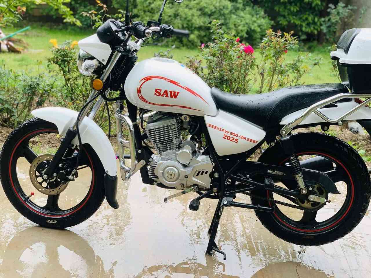 ساو ناصي موديل 2025 كسر حاويه اني شديته ع ايدي سويجات ثنين بصمات ثنين اوراق موجوده السعر 1700 ***********
