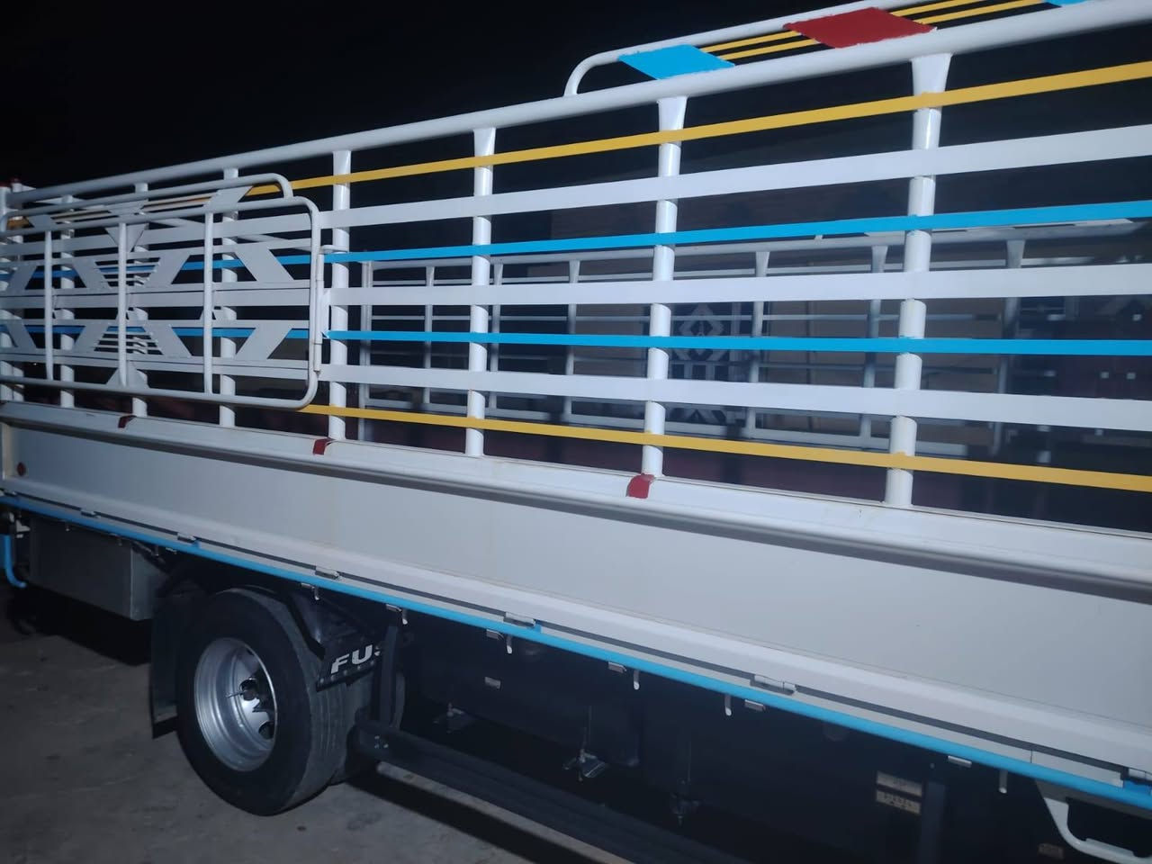 سلام عليكم كنتر حمل للبيع موديل 2024 رقم بغداد مشروع وطني مكفوله كفاله عامه استفسار
***********
