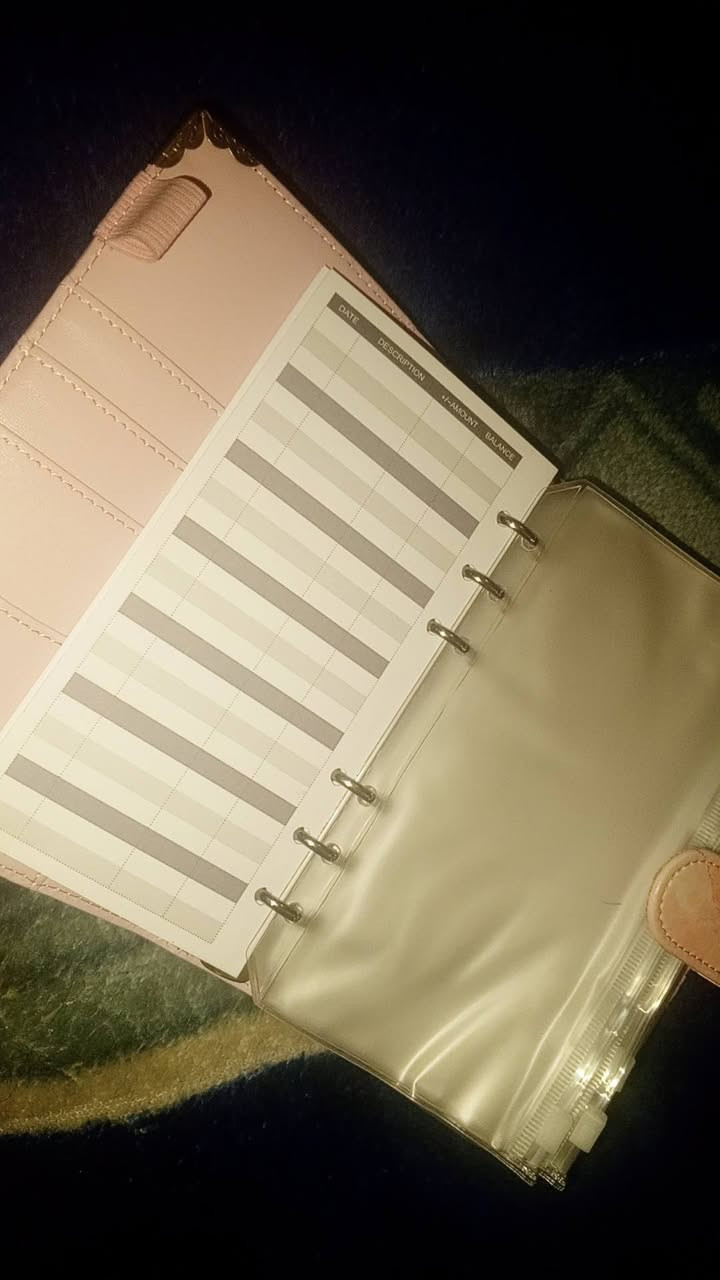 جزدان ع شكل محفظه ( موديلهه) السعر 9 ألف 
تكدرين تجمعبن بيها بشكل نظامي وتظمين بيها الماستر وكلشي يخصج ✨


**إذا كنت صاحب هذا الإعلان وتريد حذفه لأي سبب، رجاءا أرسل رسالة إلى الدعم الفني**