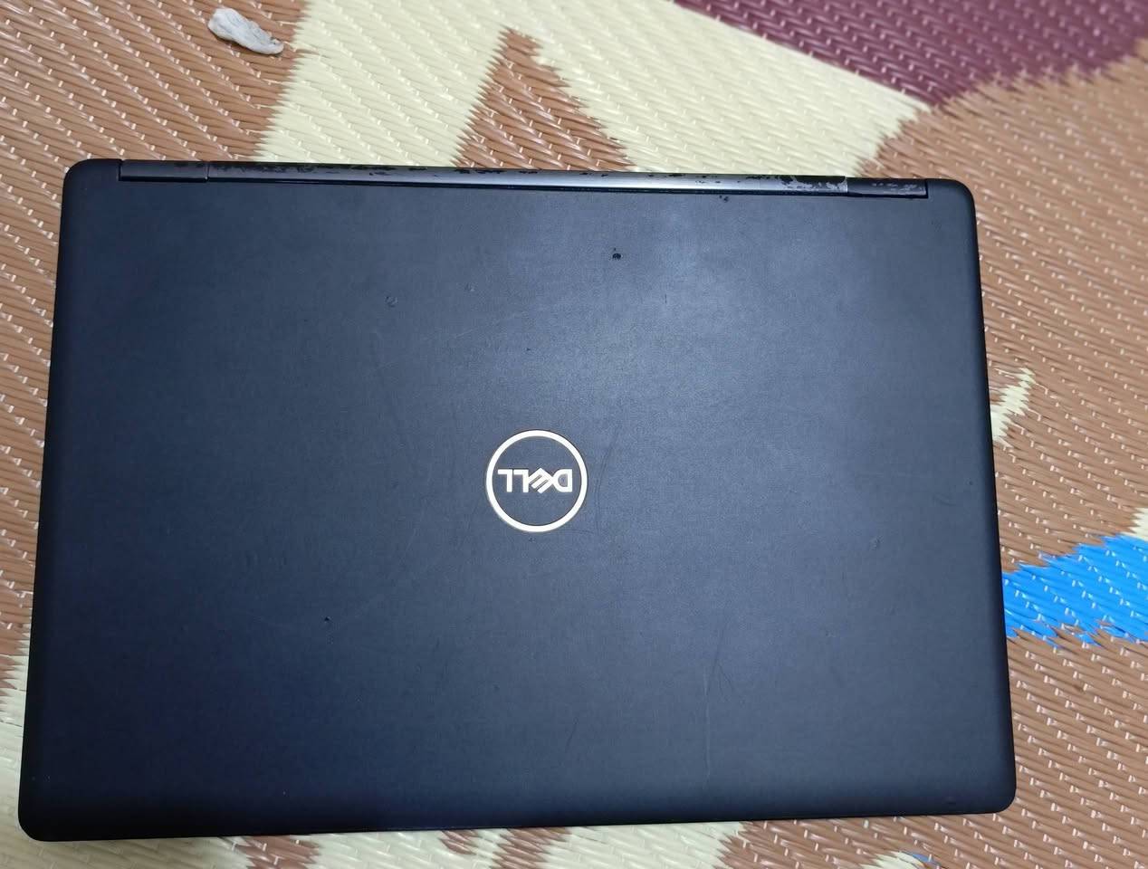 💻 لابتوب للبيع بسعر مناسب
🔹 المعالج: AMD Ryzen 5 Pro 2500U
🔹 كرت الشاشة: Radeon Vega مدمج
🔹 الرام: 8GB DDR4
🔹 التخزين: SSD سعة 256GB (سريع بالتشغيل وفتح البرامج)

✨ مناسب للدراسة، التصفح، وبرامج الأوفيس وبعض الألعاب الخفيفة.

⚠️ ملاحظة: شاشة اللابتوب متضررة (موضحة بالصور) لكن الجهاز يعمل بشكل طبيعي وسريع.

📍 المكان: الناصرية – المركز
💰 السعر: 175 ألف دينار
📞 رقم التواصل: ***********
