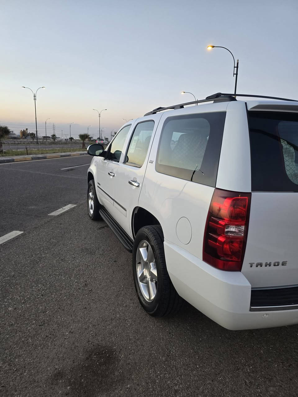 السلام عليكم
تاهو  موديل 2013 LTZ  
فول مواصفات تخم تاير كفاله عامه من صبغ وبارد وفتح 

مكان سياره بصره 
رقم  صاحب سياره ***********
