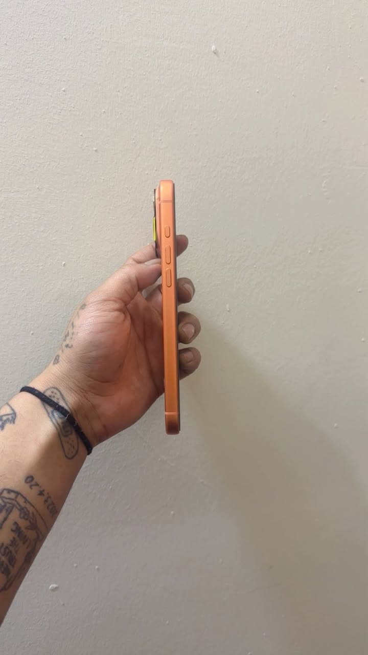 ايفون 17 برو ماكس ايسم لون برتقالي عدد دورات شحن 54
السعر 1850 مكاني بغداد الاعظميه
***********
