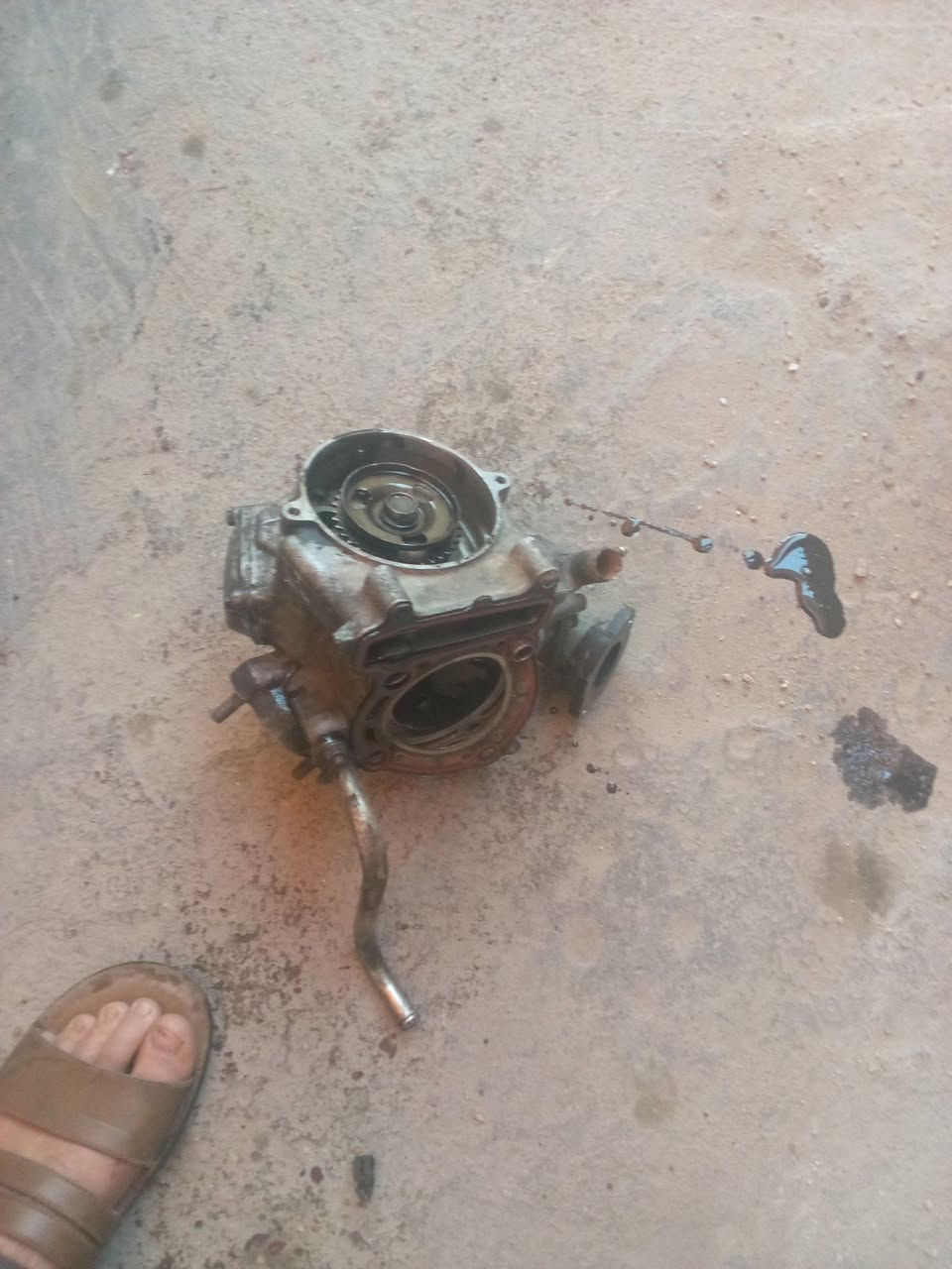 السلام عليكم شباب تتوفر ادوات تفصيخ ماجستة محرك ربع دبل رون تك رون وبانسب لأسعار عنواني الدورة هذا رقم تليفوني شباب ***********
