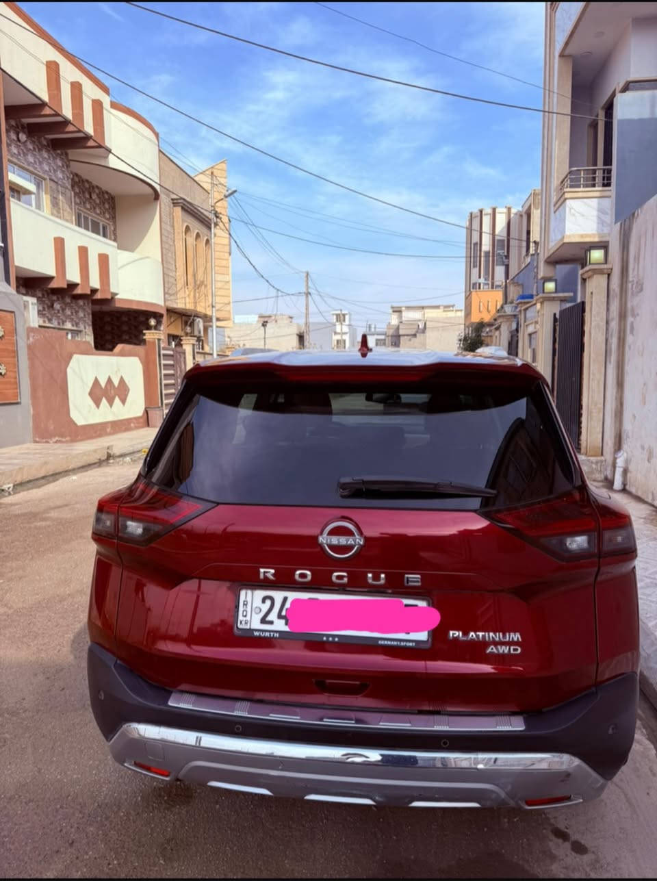 نيسان روج 2023 فول مواصفات 
بلاتينوم اعلى فئة معروفة بالنيسان فول الفول 
ماشية 66 الف كيلو متر
قطعتين صبغ بيها :
 (بونيد تبديل وجاملغ جهة السايق صبغ )
السعر 172 
للاستفسار الاتصال على الرقم ***********
التحويل مباشر رقم دهوك 
صور الضرر مرفقة بالمنشور
