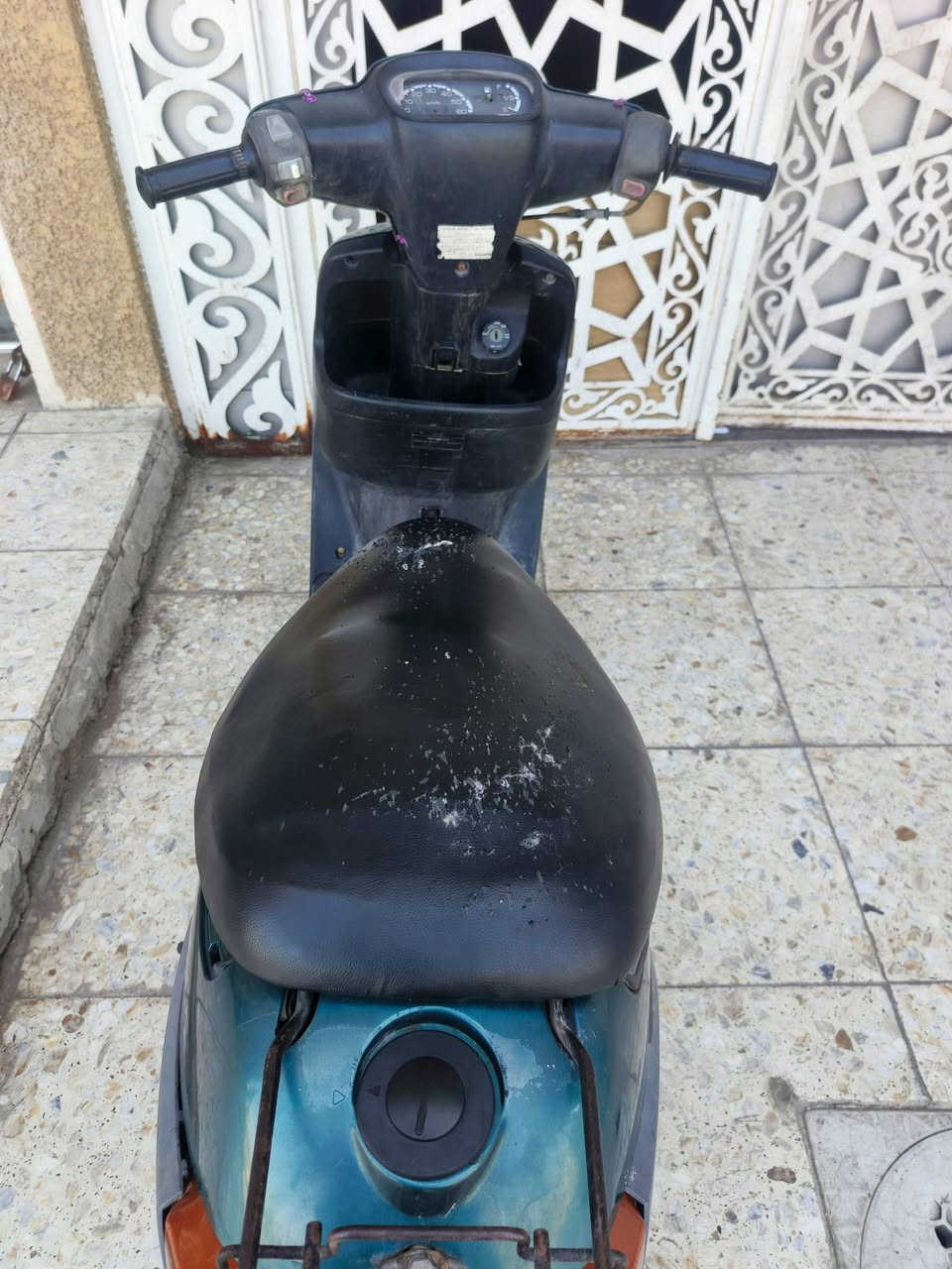 سلام عليكم دراجه بطه للبيع مكينه مامفتوحه كهربائيات كلهه شغاله كفرات بلاديه كلهن دراجه حلوه ومرتبه قفل ستيرن شغال قفل جنطه شغال نقصهه عداد مثل ماموضح بلصوره ب250وبيهه مجال قليل مكاني بغداد حي اور رقمي ***********متواجد ويتساب
