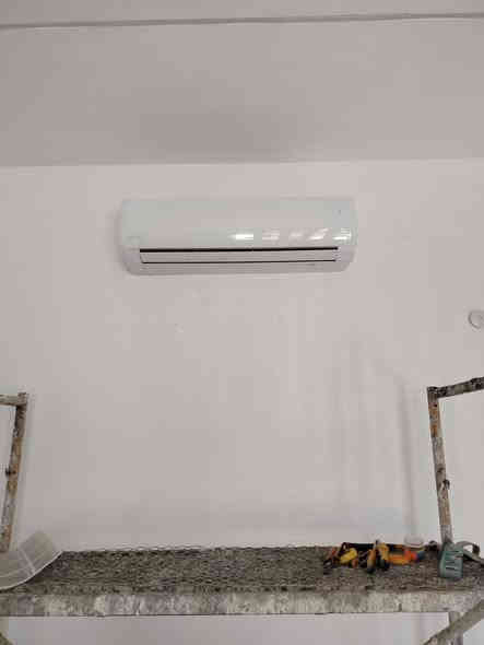 ,❄️عالم التبريد وتكيف ,❄️
تعلن ورشه الاخوين للتبريد وتكيف عن توفير خدمات تبريد وتكيف
صيانه الثلاجات والمجمدات والبرادات 
وتبريد السيارات 
*صيانه جميع أجهزه التبريد والتكيف(موقعي)
*🛠️❄️تنصيب وفتح جميع  سبالت❄️
تنضيف وغسل وادامه جميع سبالت 🛠️ *
*❄️شحن غاز اصلي وبضمان حقيقي ❄️
*⚙️يوجد كافه الادوات الاحتياطيه وبضمان
*وبسعار مناسبه جدا يوجد كادر متخصص👷👷
*غسل وتنصيب جميع مؤسسات الحكوميه والاهليه وبسعار مناسبه جدآ
#ماعليك سوى اتصال او مراسلتنه عبره ☎️ 
)***********

اللهم صلي على محمد وال محمد
