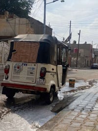 تكتك للبيع موديل 21 رقم وسنويه تحويل ثاني يوم السعر 5ونص وبيه مجال 077...