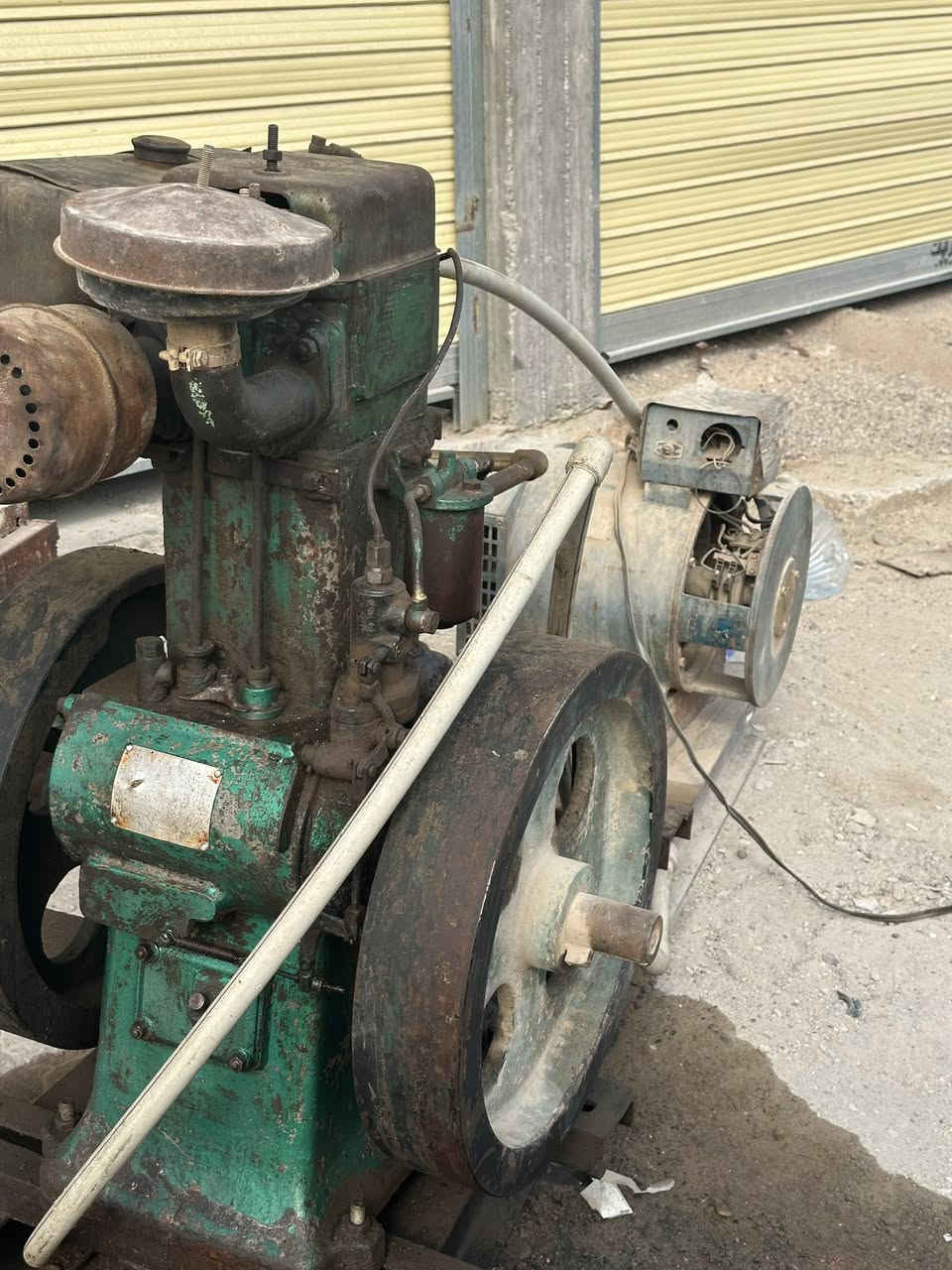 لستر للبيع سعر 850 وبي مجال اتصل على الرقم ***********
